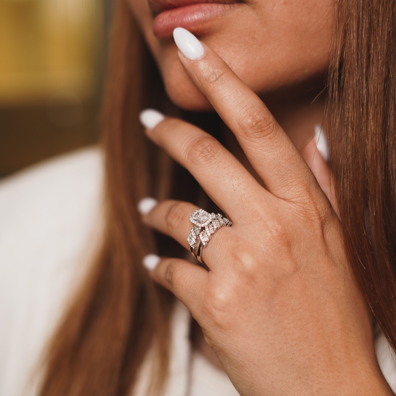 پشت حلقه اونیکس