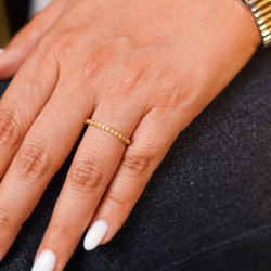 انگشتر دور نگین